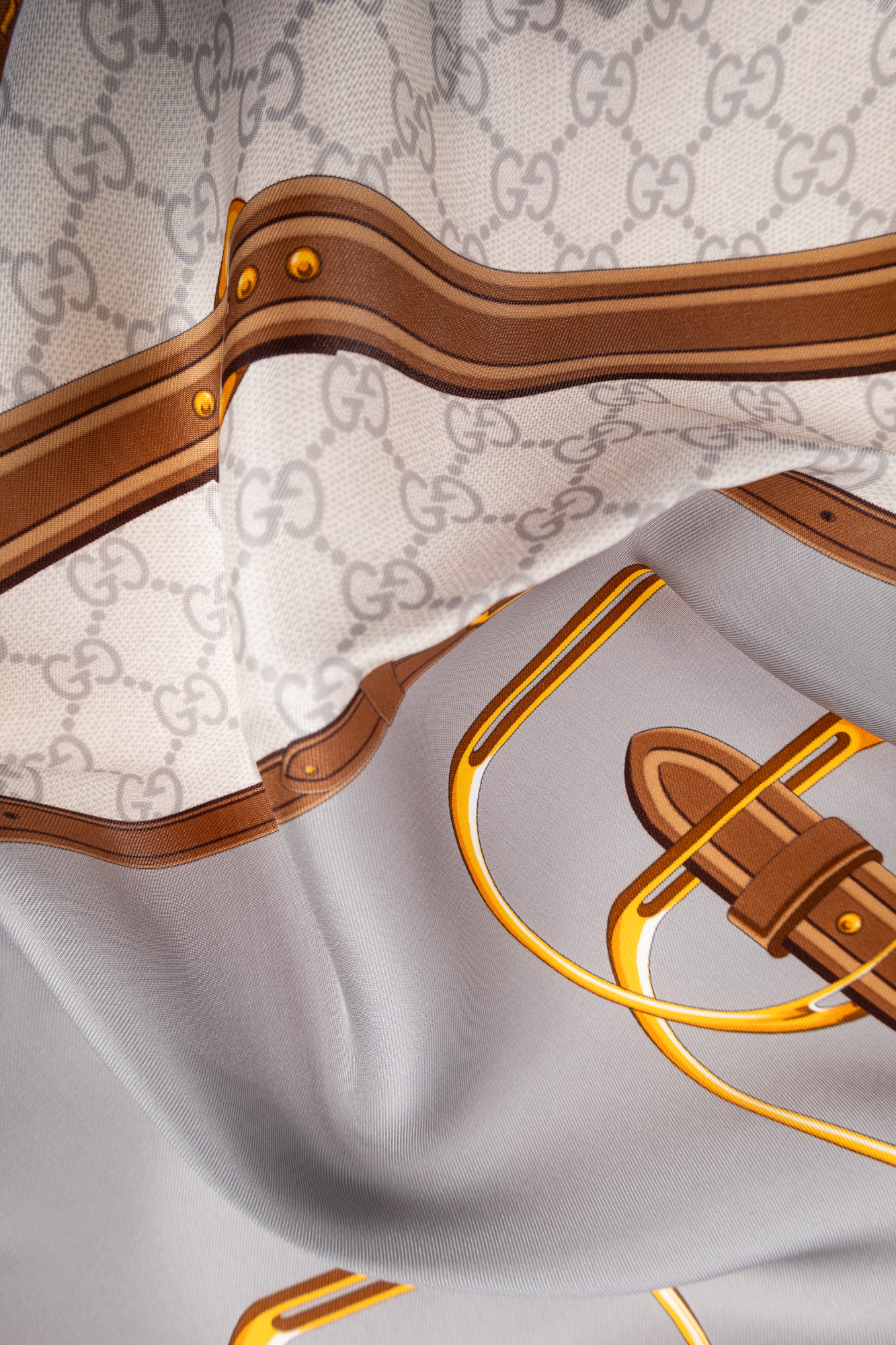 Gucci★素敵！Unisex BRW Web Amore Design Long Scarf Gucci Scarf - Luxe Du Jour